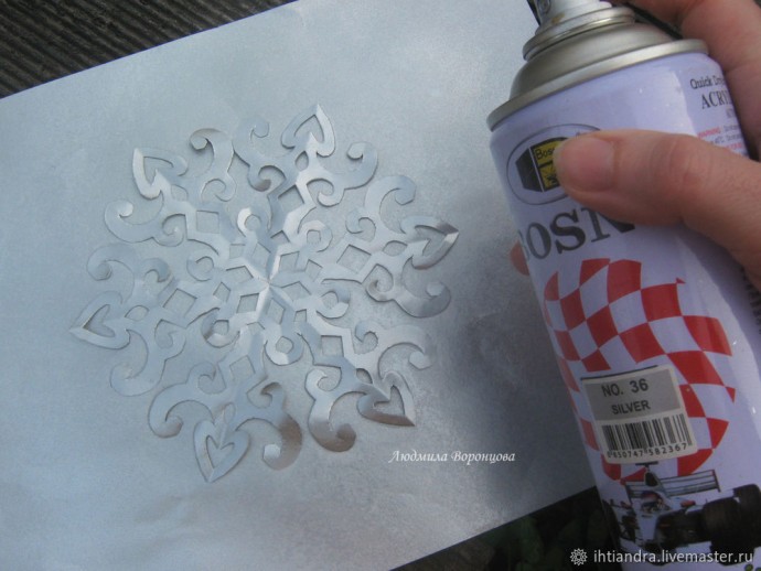 Создаем новогоднее оригинальное панно из бумажной снежинки: часть 1 Создаем новогоднее оригинальное панно из бумажной снежинки: часть 1