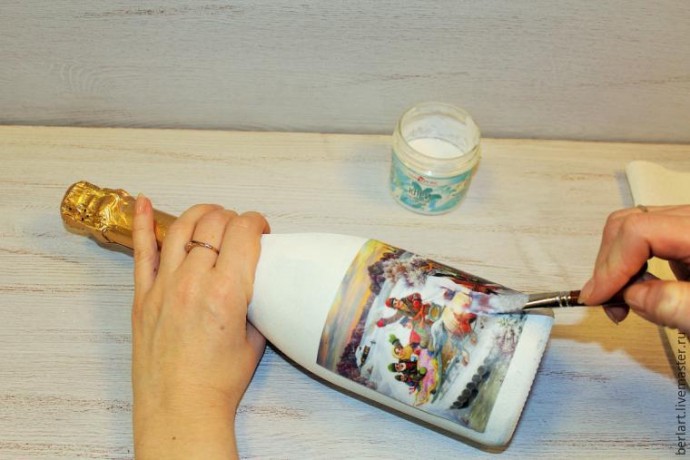 Мастер-класс по декорированию бутылки шампанского в технике декупаж: часть 1