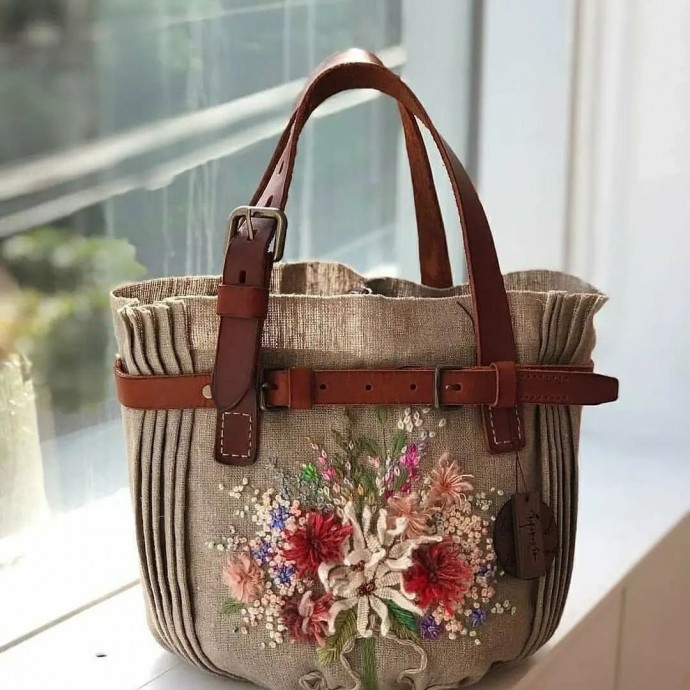 Вышивка на сумках: идеи для вдохновенного творчества