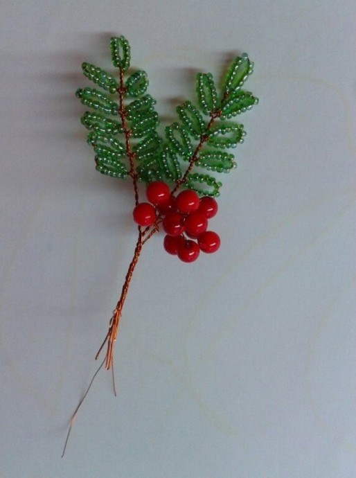 Рябина из бисера