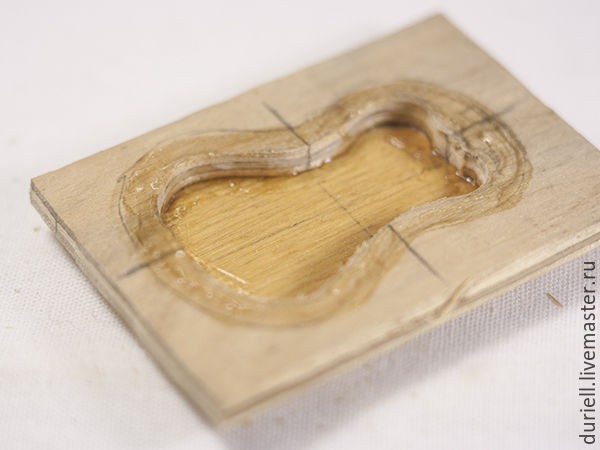 Мастерим миниатюрную гитару "Ретро" для куклы: часть 2