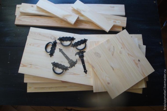 ​Декорирование сундука в объемной технике: часть 1