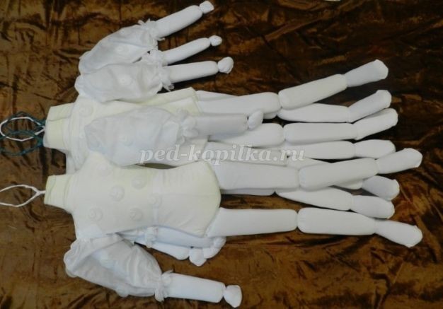 Изготовление театральных ростовых кукол-бабочек для украшения интерьера: часть 7