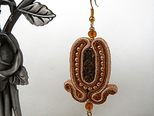 Сутажные серьги "Ромашки по-восточному": мастер-класс, часть 1