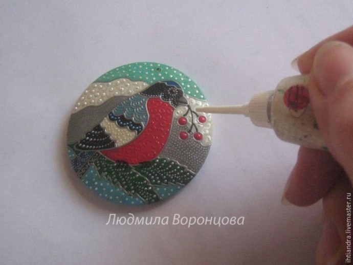 Создание кулона с росписью "Снегирь": часть 2