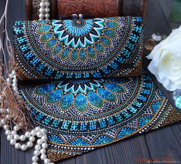 Точечная роспись на сумках Точечная роспись на сумках