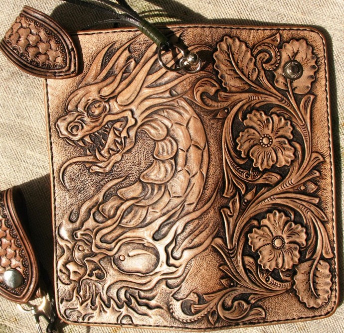 ​Тиснение по коже