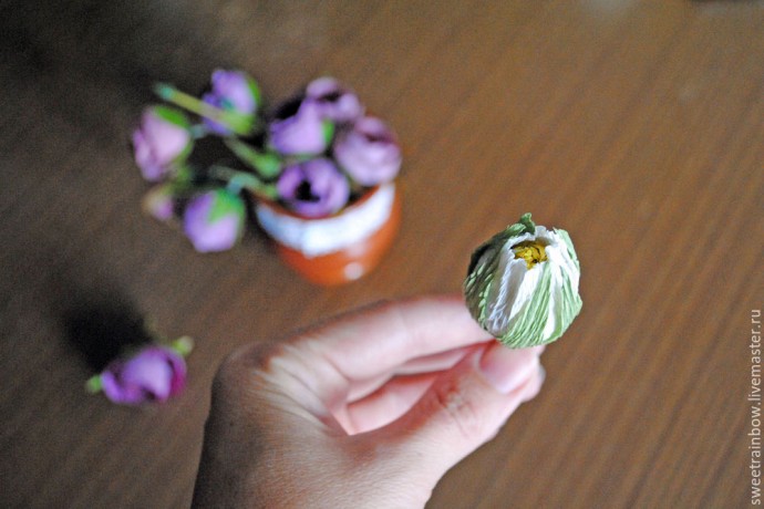 Делаем оригинальную композицию из конфет "Кленовый лист": часть 2