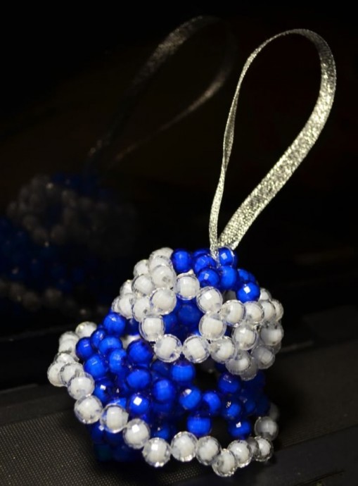 Колокольчик из бусин