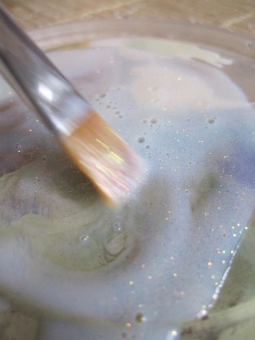 Декорирование романтичной бутылки в технике декупаж: часть  2