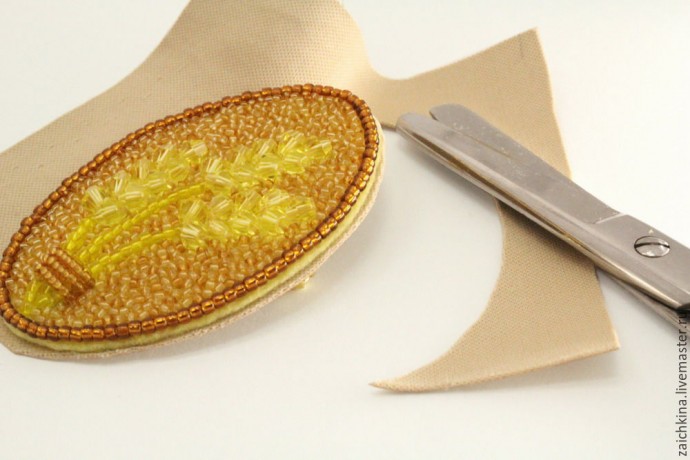 ​Вышиваем бисером брошь "Колоски": часть 3