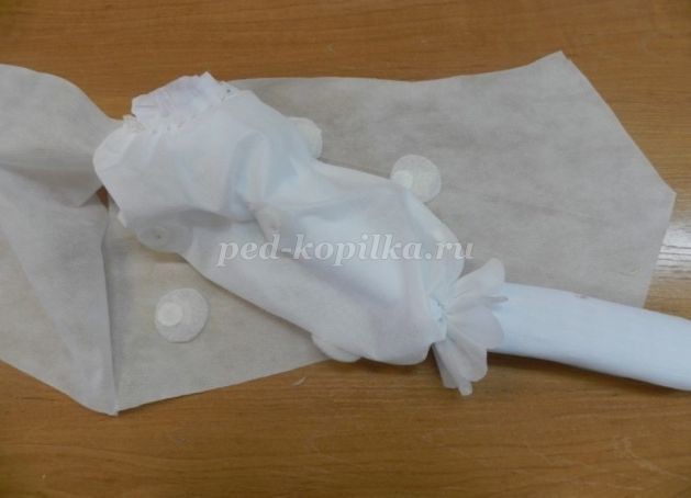 Изготовление театральных ростовых кукол-бабочек для украшения интерьера: часть 5