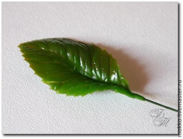 ​Лепим шиповник из полимерной глины: часть 3