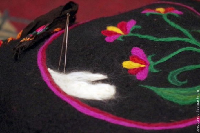 Мастер-класс по валянию сумки "Матрёнушка" с использованием платка: часть 3