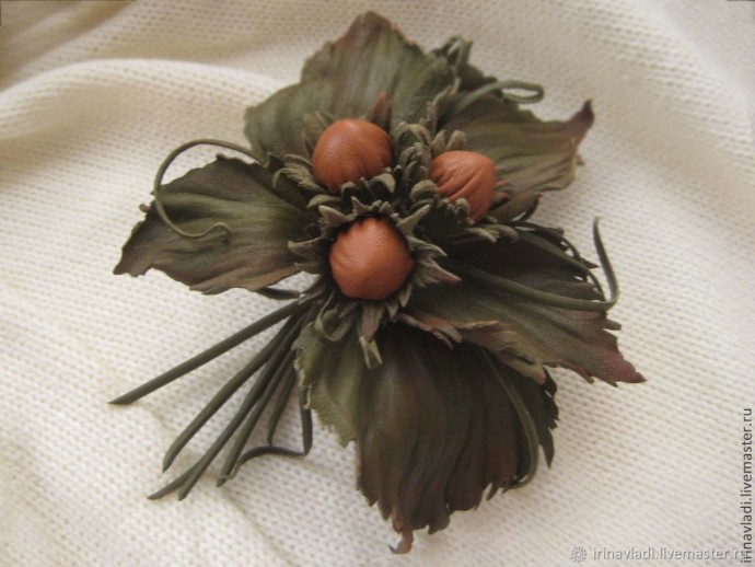 ​Изготовление брошей из кожи