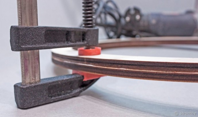 ​Расписываем интерьерные часы в смешанной технике: часть 1