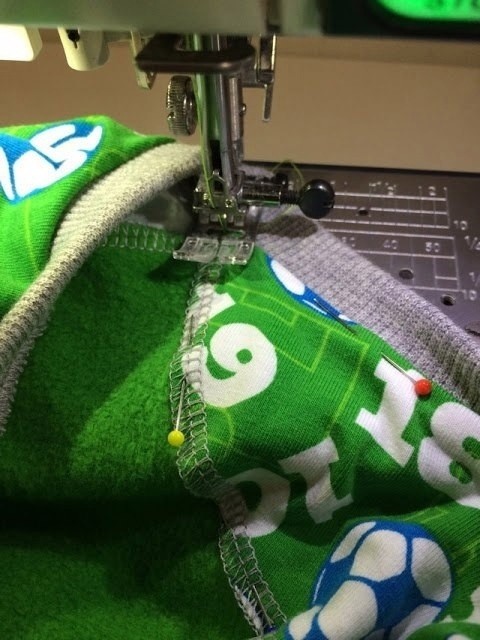 ​Обработка горловины трикотажных изделиях