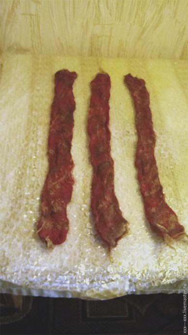 ​Делаем валяную брошь "Увядающие розы": часть 1