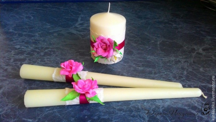 Декорируем свечу для семейного очага с цветами из фоамирана: часть 4