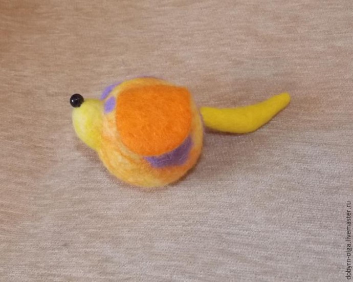 Позитивный пёс Шарик, выполненный в технике сухого и мокрого валяния: часть 3