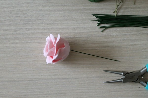 ​Мастерим сердце из роз: часть 5