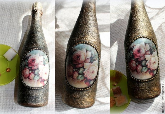 Декорируем стеклянную бутылку в технике декупажа