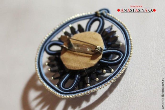 Воздушная сутажная брошь своими руками: часть 2