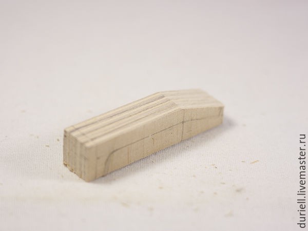 Мастерим миниатюрную гитару "Ретро" для куклы: часть 2