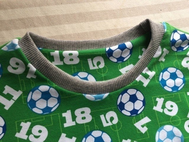 ​Обработка горловины трикотажных изделиях