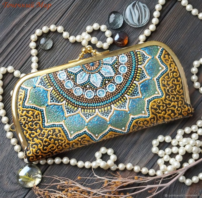 Точечная роспись на сумках Точечная роспись на сумках