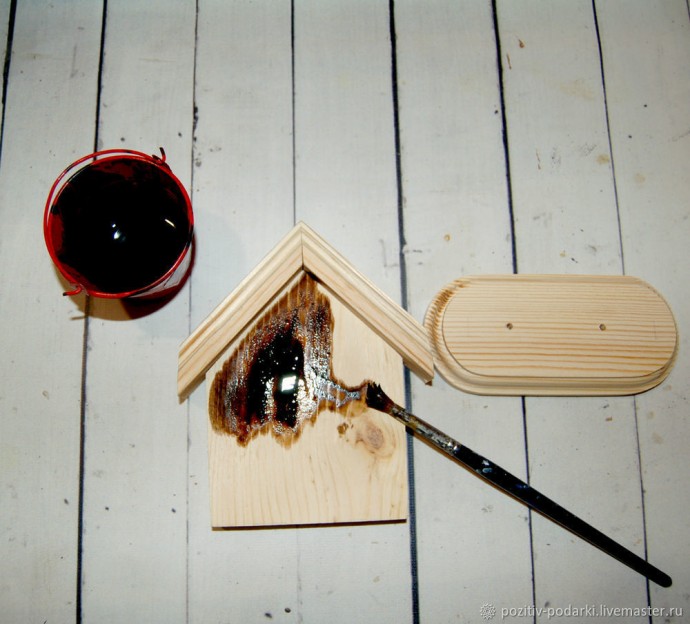 Как украсить интерьерный домик с настоящим гербарием