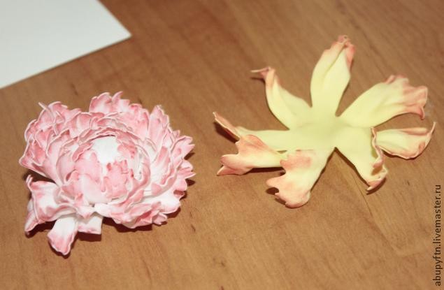 ​Пион из фоамирана своими руками: часть 3