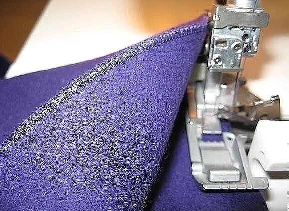 Простая безрукавка