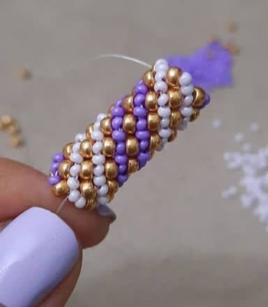 Учимся плести жгут из бисера