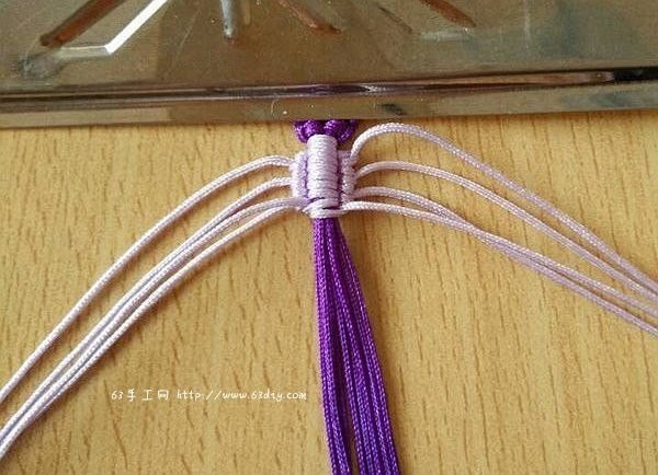 Учимся плести браслет с листьями