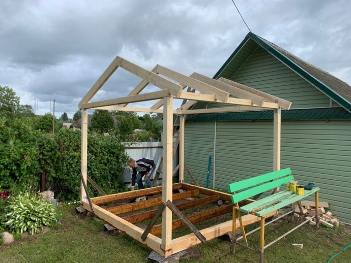 Дачная беседка