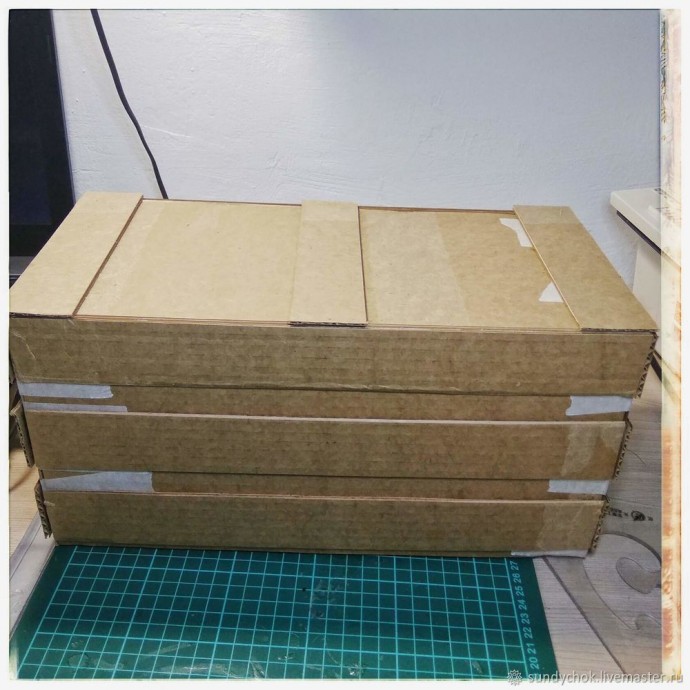 ​Ящик со львом в технике папье-маше: часть 1