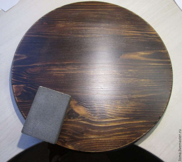 Мастерим кофейный столик с "коваными" элементами: часть 2