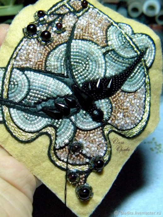 Вышиваем бисером "Облачко": часть 3