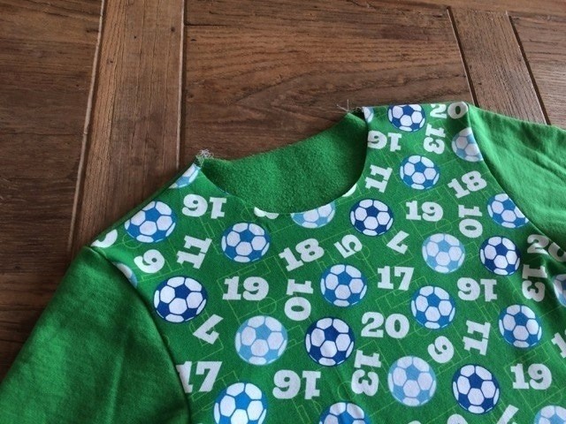 ​Обработка горловины трикотажных изделиях