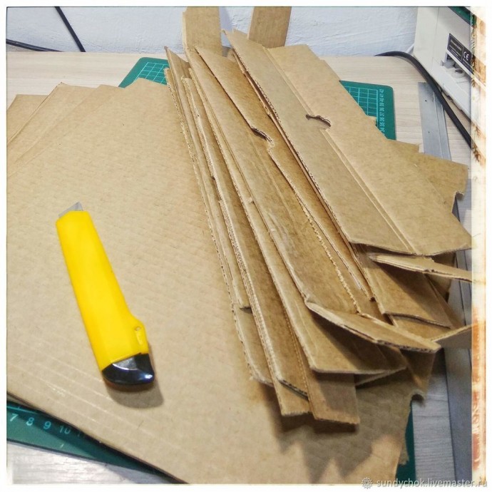 ​Ящик со львом в технике папье-маше: часть 1