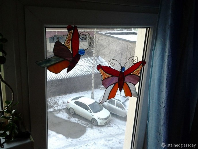 Делаем витражную бабочку в технике Тиффани