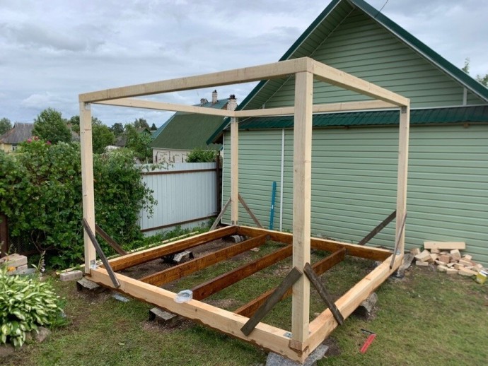 Дачная беседка