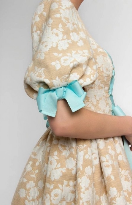 Рукав - и сбоку бантик Рукав - и сбоку бантик