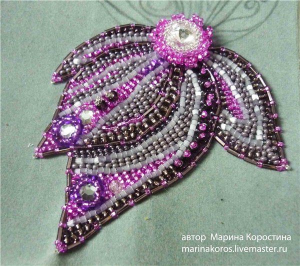 Вышиваем бисером колье с цветком: часть 2