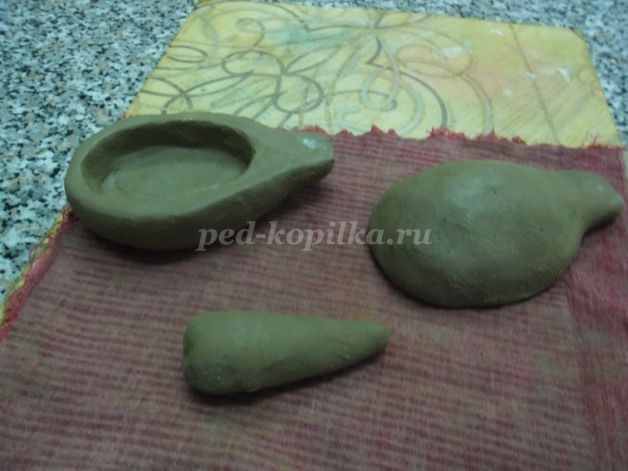 ​Шкатулочка из глины в виде утёнка: часть 2