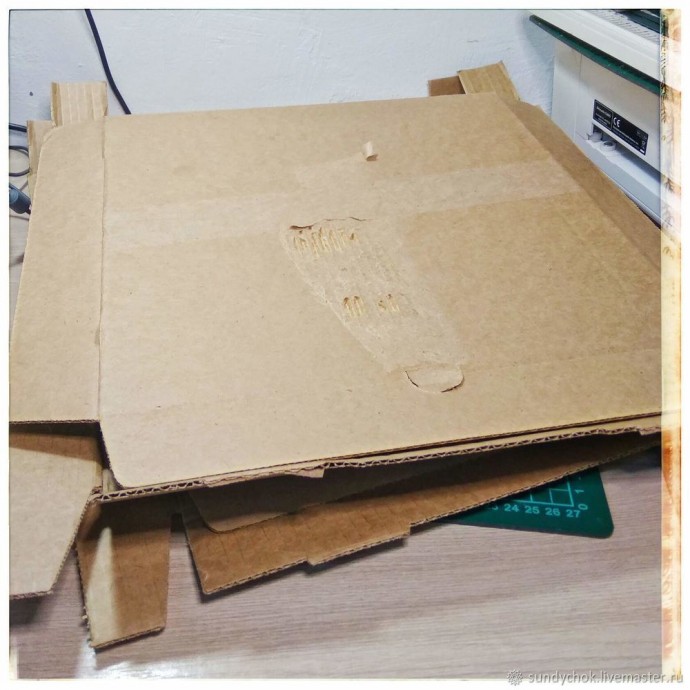 ​Ящик со львом в технике папье-маше: часть 1