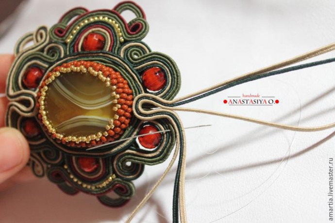 Создание шикарного сутажного браслета с агатом: часть 2