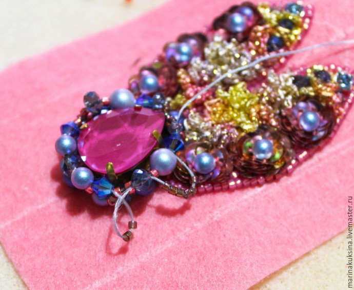 Создаем брошь жучка "Цветочник": часть 4