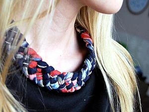 ​Павло-посадская переделка: стильные бусы из платка, часть 1